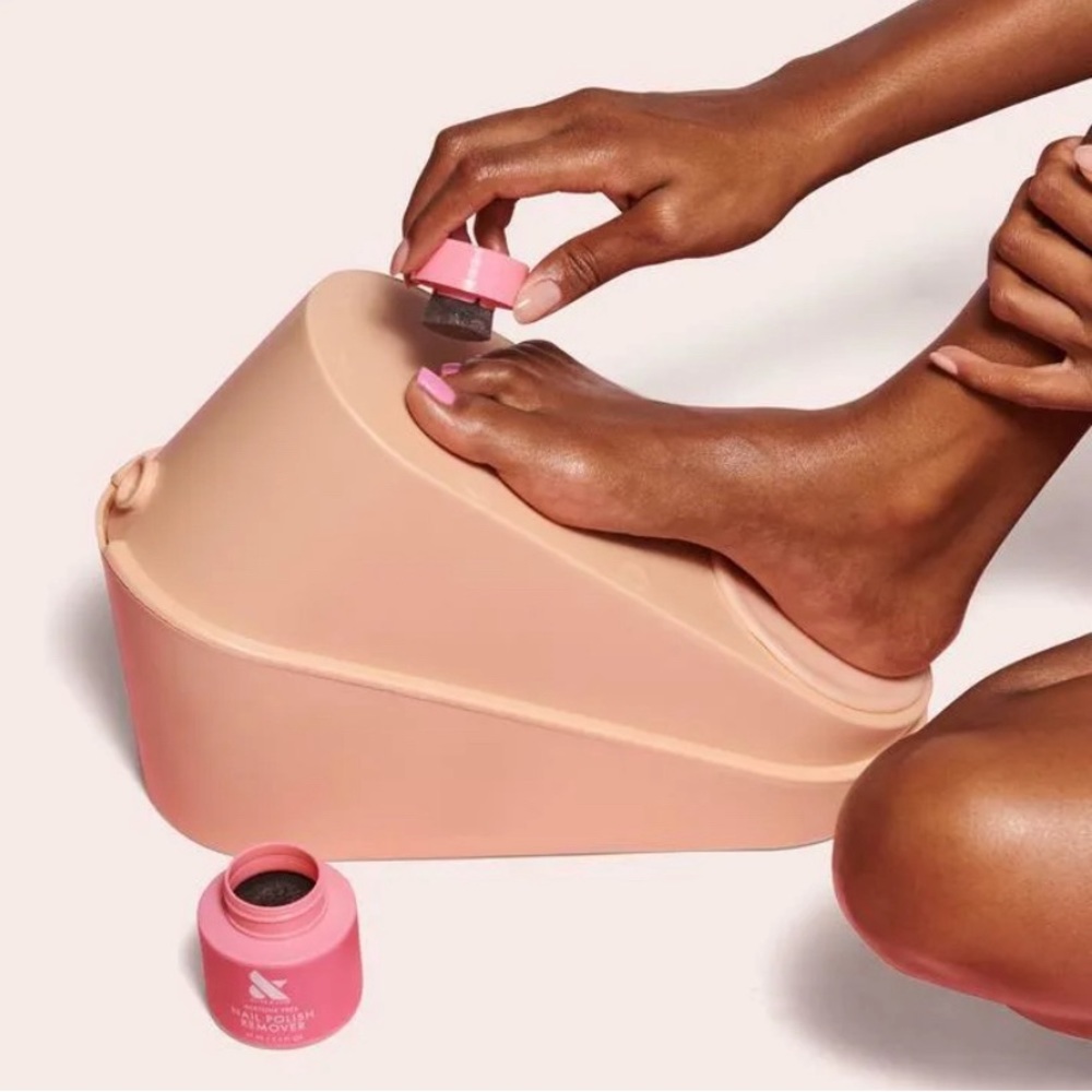 Olive & June Posey Pedicure Footstool